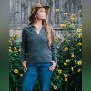 Vintage Ballantyne pure cashmere grey embroidered sweater, size 38 (S/M)